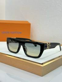 Picture of Louis Vuitton Sunglasses _SKUfw79615813fw